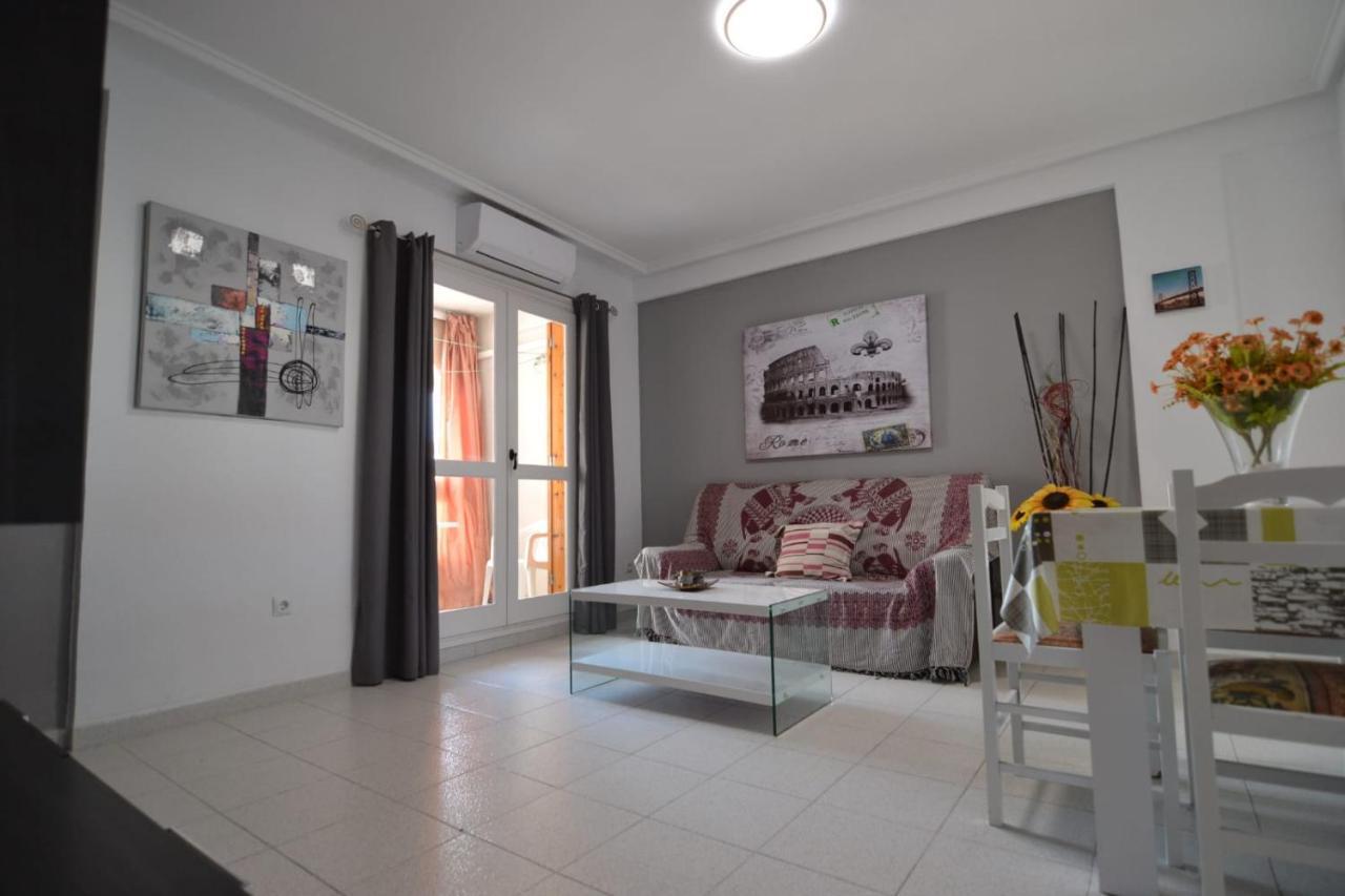 Home 3 Jc Torrevieja Bagian luar foto